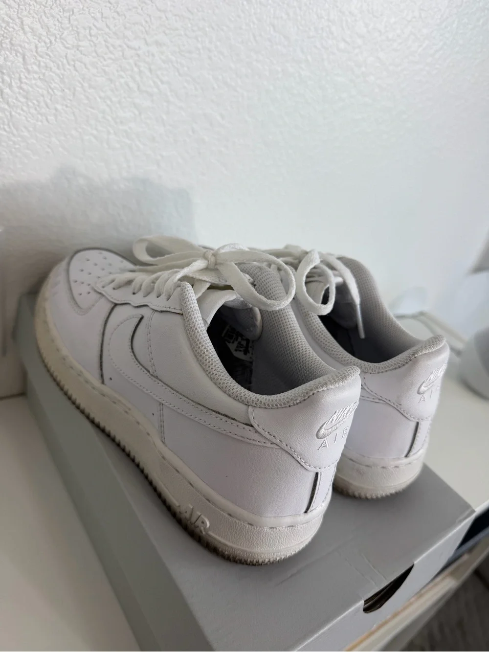 Nine Air Force 1 Low Triple White GS Sneakers 5Y